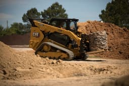 Large Skid Steer, Tracked