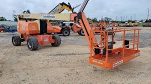 2013 JLG Articulated Boom Lift